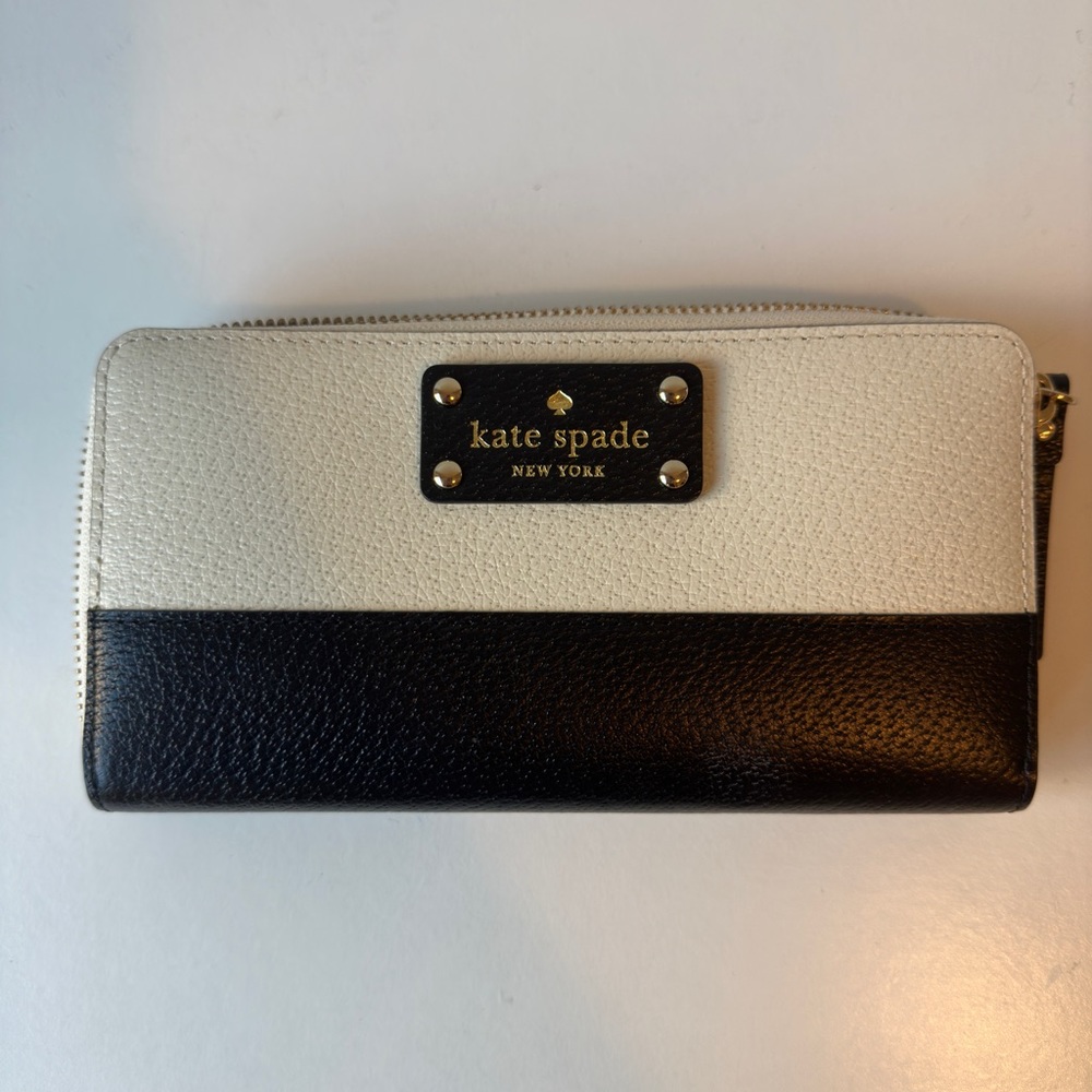 Kate Spade large two tones zip around wallet